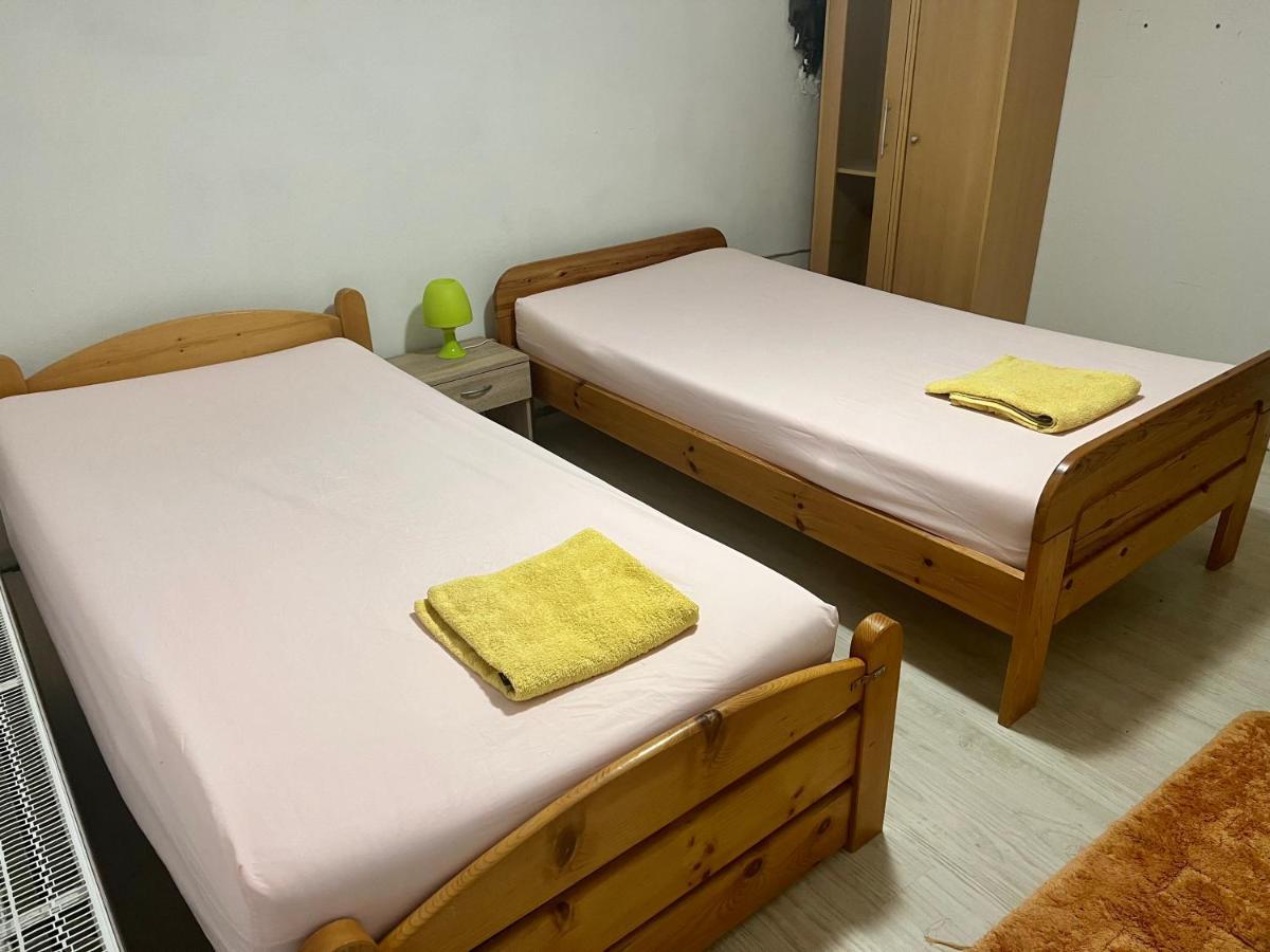 Doppelbett Zimmer Mit Gemeinschaftbad Borgholzhausen 外观 照片
